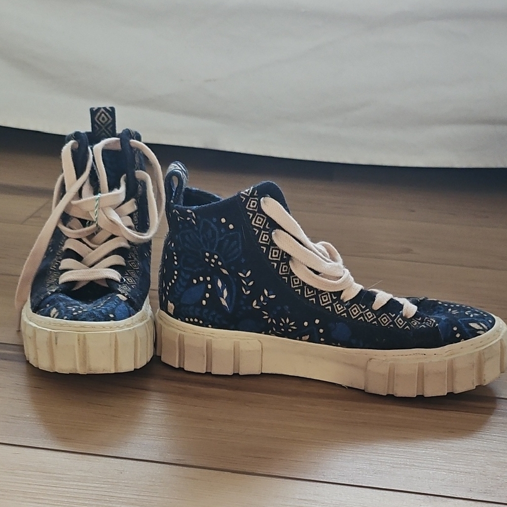 FARM Rio Navy Patterned High-Top Sneakers